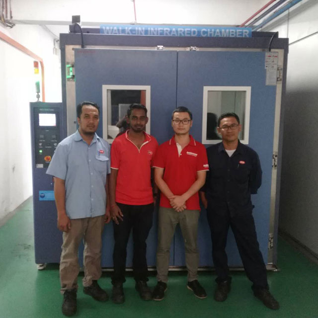Sanwood engineer went to Malaysia for home installation 